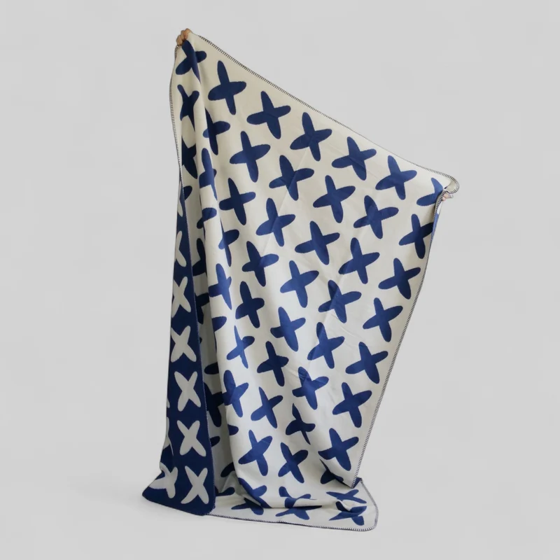 RIEMA Kuscheldecke KJELL aus 100% Bio-Baumwolle (kbA) blau