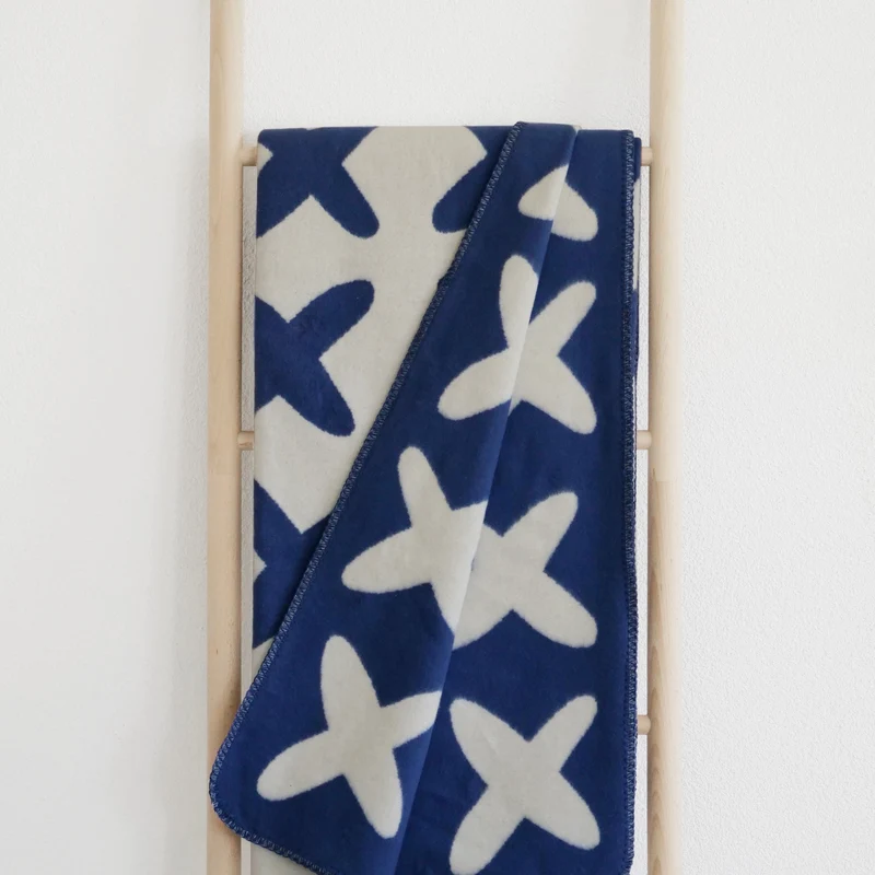 RIEMA Kuscheldecke KJELL aus 100% Bio-Baumwolle (kbA) blau