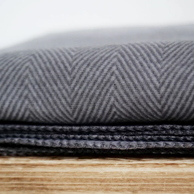 RIEMA Kuscheldecke FINN aus 100% Bio-Baumwolle (kbA) dunkelgrau