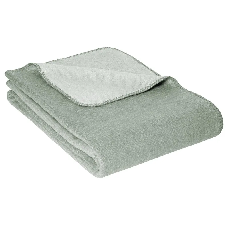 RIEMA Kuscheldecke XL Thor aus recycelter Baumwolle - Übergröße 150x230 - grün