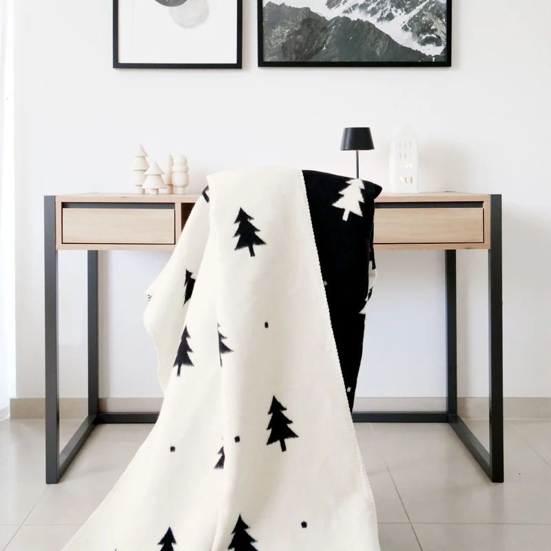 RIEMA Winter-Kuscheldecke SMILLA aus 100% Bio-Baumwolle (kbA) schwarz natur
