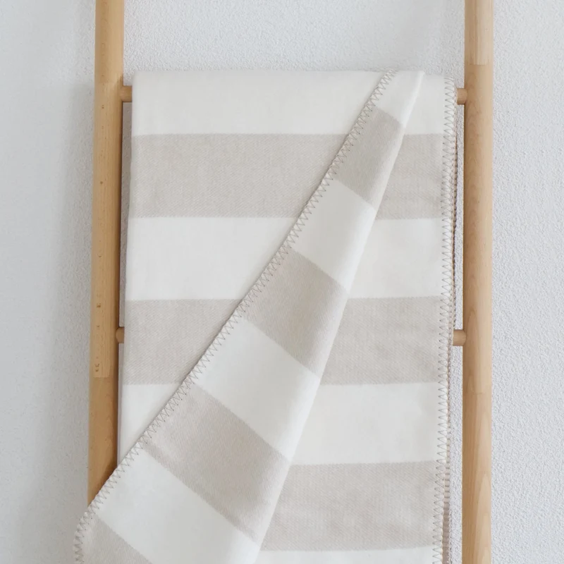 RIEMA Kuscheldecke STINE aus 100% Bio-Baumwolle (kbA) beige weiß