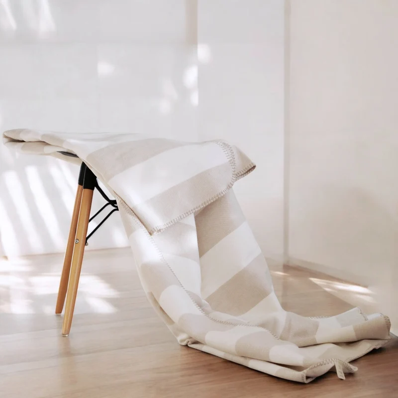 RIEMA Kuscheldecke STINE aus 100% Bio-Baumwolle (kbA) beige weiß