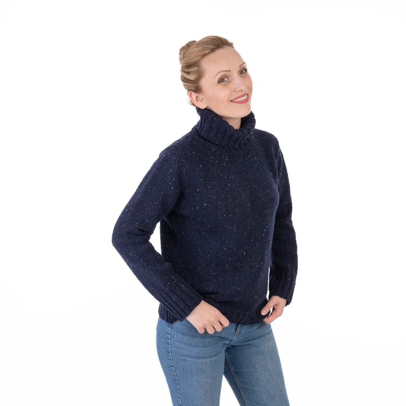 Weicher Rollkragenpullover in navy