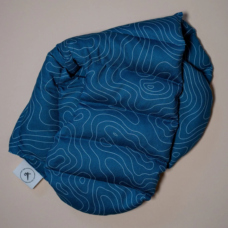 Nackenkissen Linien Blau | Wärmekissen mit Bio-Dinkel