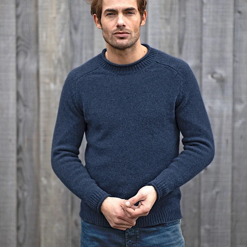 Weicher Herrenpullover mit Rollrand