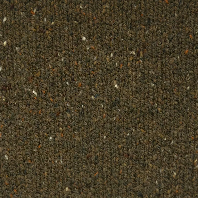 Grobstrickpullover mit Holzknöpfen
