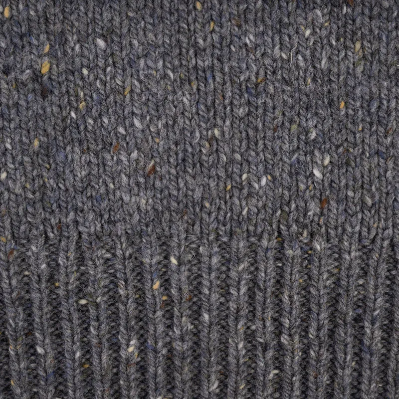 Grobstrickpullover mit Holzknöpfen
