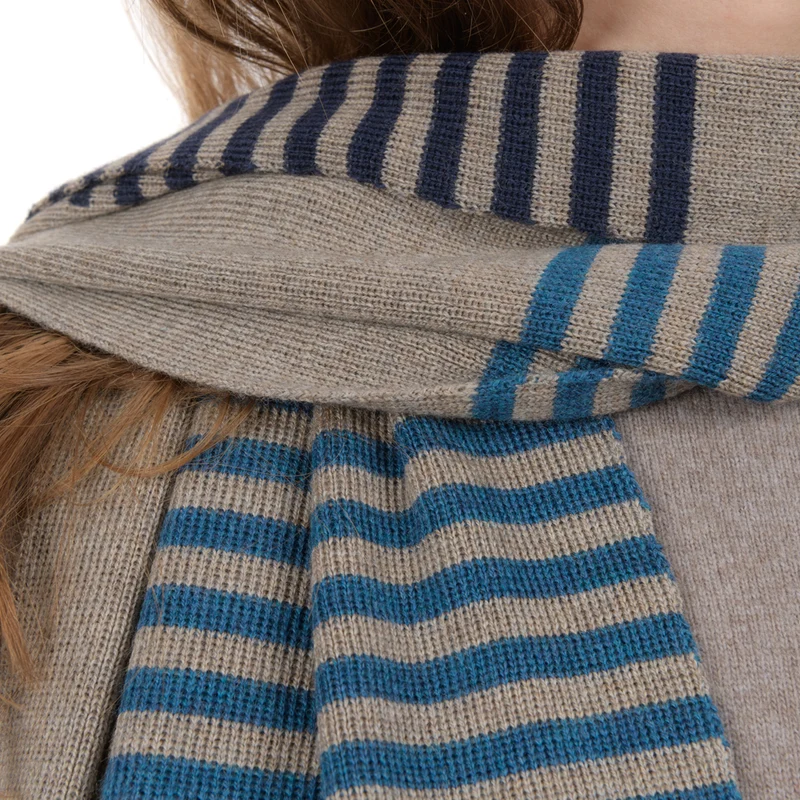 Strickschal mit Streifen "FIDELIUS"