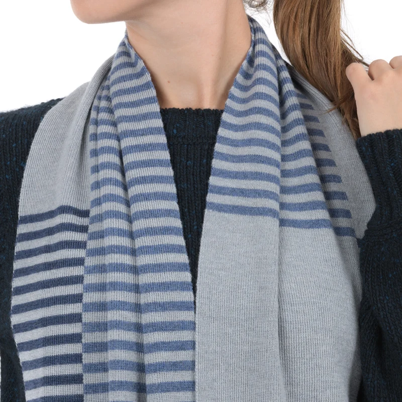 Strickschal mit Streifen "FIDELIUS"