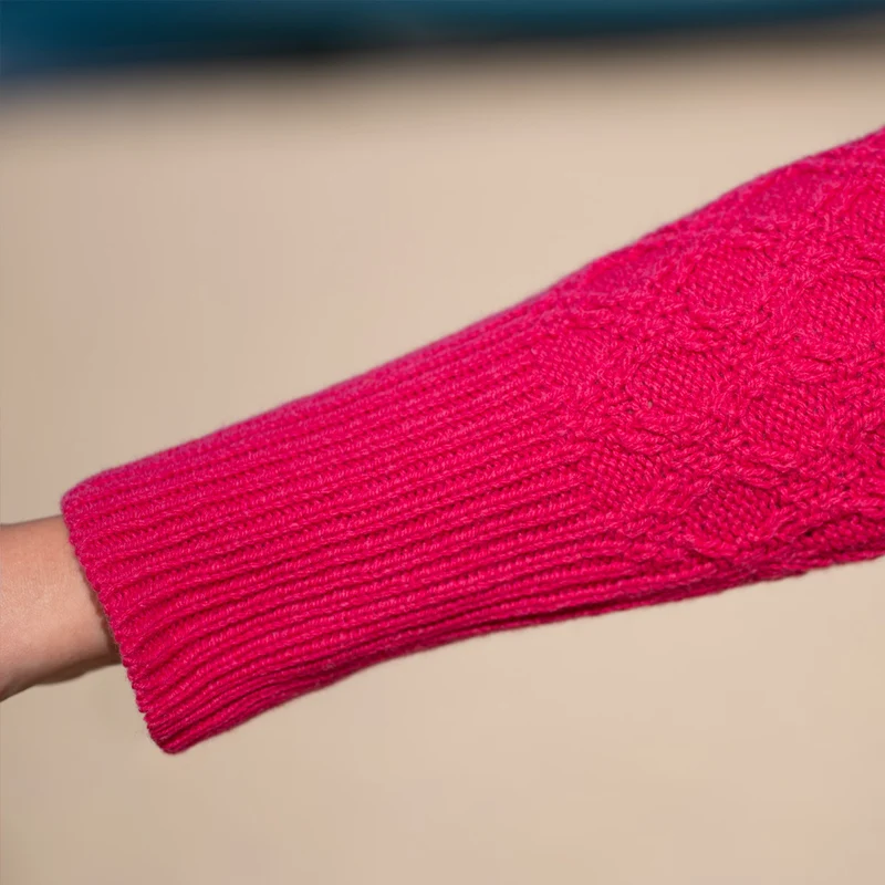 Weite Strickjacke im Wabenmuster