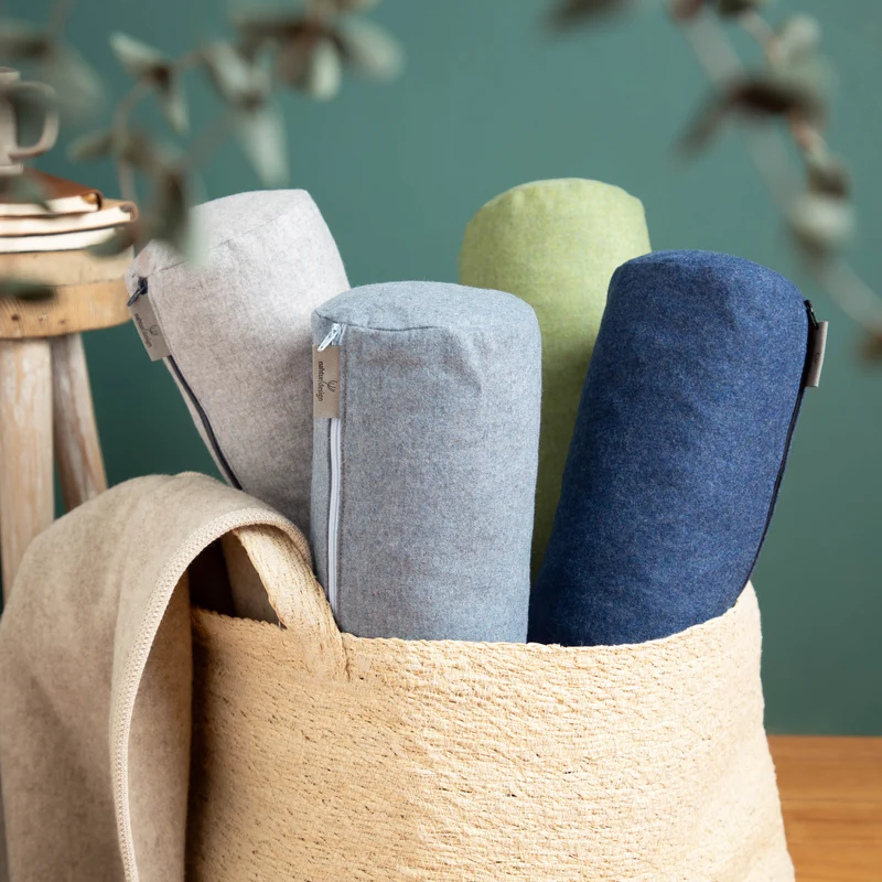 Nackenrolle aus Merino-Feinloden | Naturfüllung