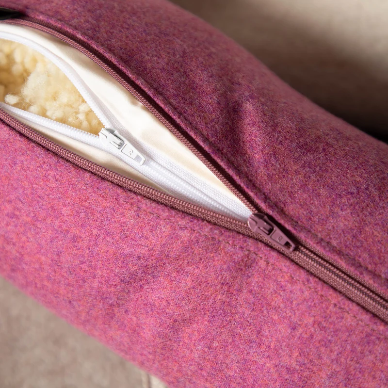 Nackenrolle aus Merino-Feinloden | Naturfüllung