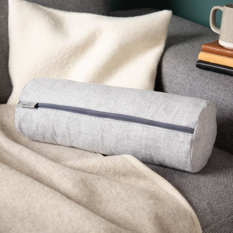 Nackenrolle aus Merino-Feinloden | Naturfüllung