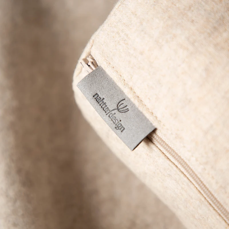 Nackenrolle aus Merino-Feinloden | Naturfüllung