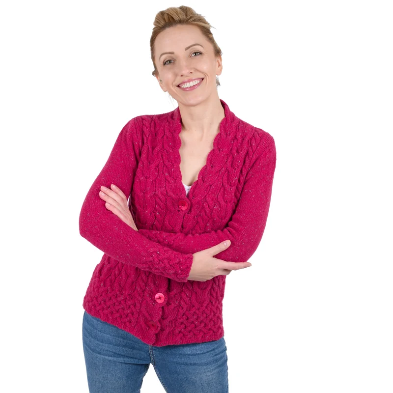 Kurzer Cardigan im Zopfmuster