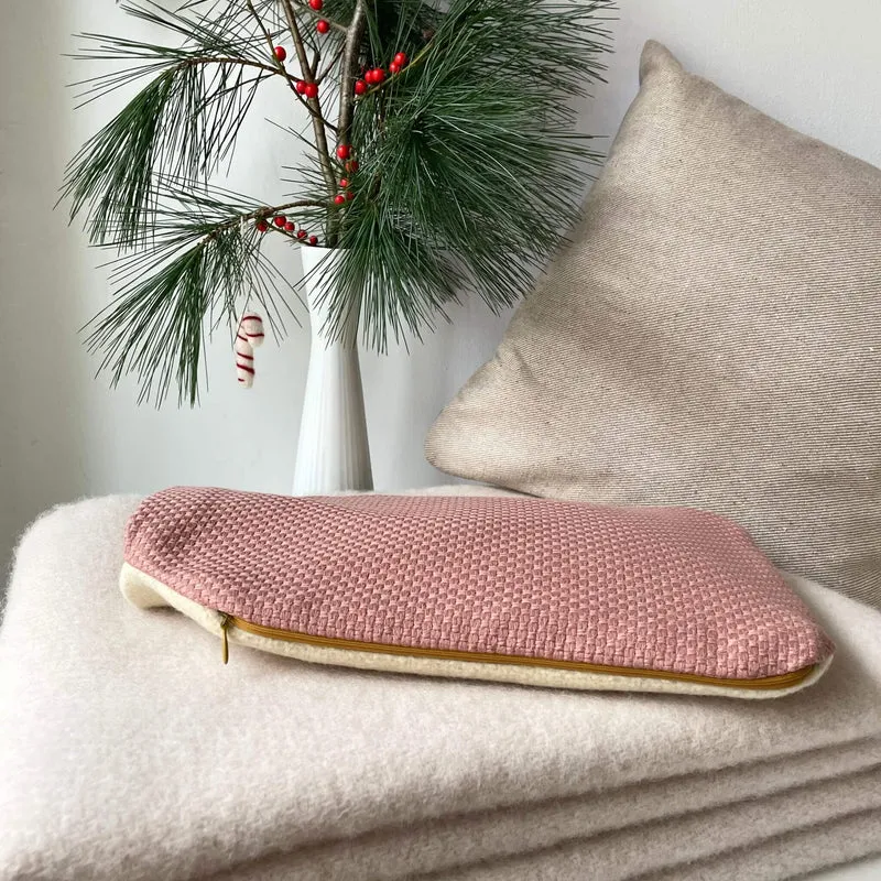 Wärmflaschenhülle Ludger - beige Wolle und rosa Baumwolle