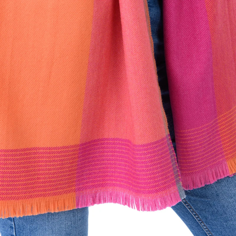 Sehr feiner Merinoschal, pink & orange