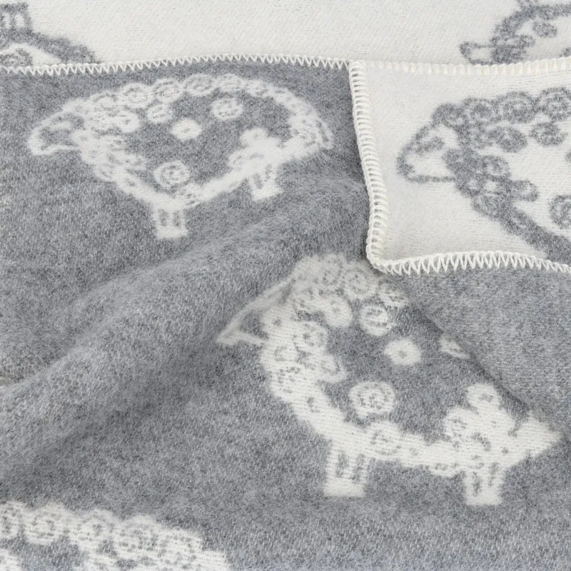 Kinderwagendecke aus Lammwolle "Das kleine Lamm"
