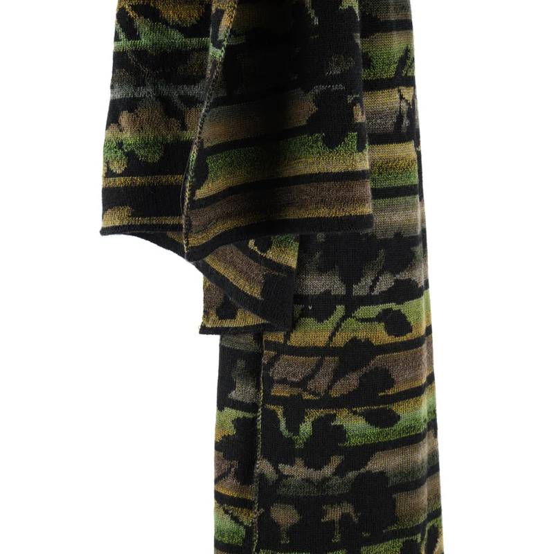 Breiter Strickschal "ADAGIO"