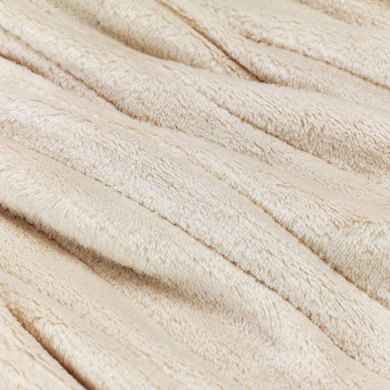 Fleece Electric Heated Throw - cream
