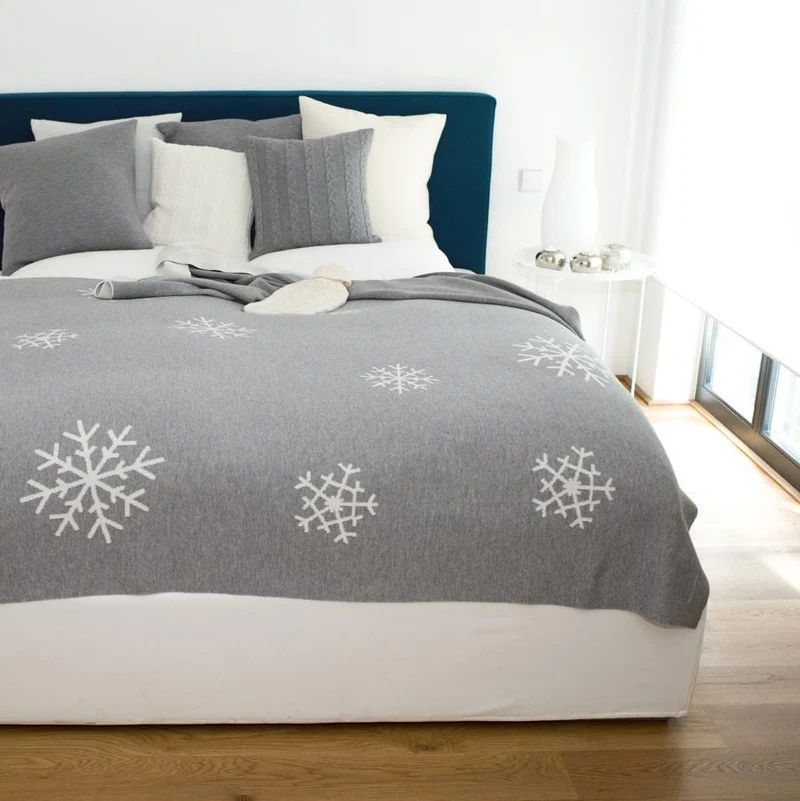 Decke 140x180cm 13 Snowflakes, weiß/grau