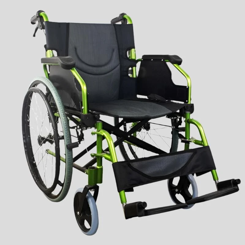 Paket Bolonia Plus | Faltrollstuhl | Grün | Aluminium | Anti-Dekubitus-Kissen | Viskoelastisch | Mobiclinic