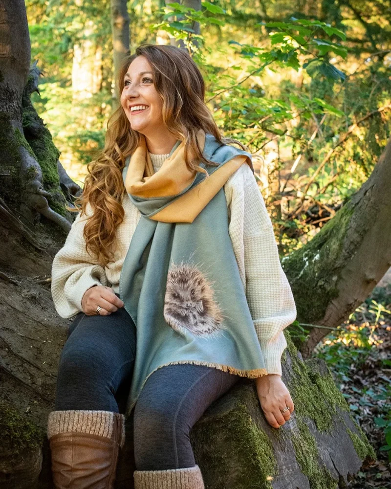 Igel Schal "Awakening" von Wrendale Designs