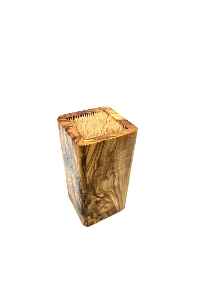 Messerblock DESIGN aus Olivenholz