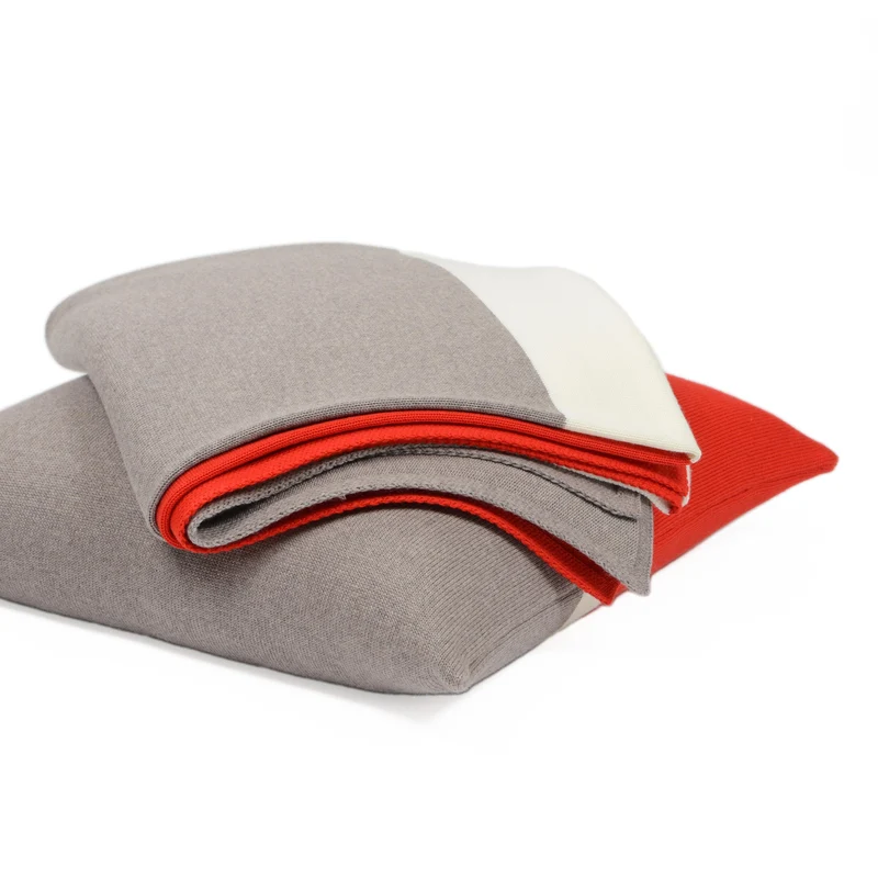 Decke 140x180cm Trio, rot/beige/weiß