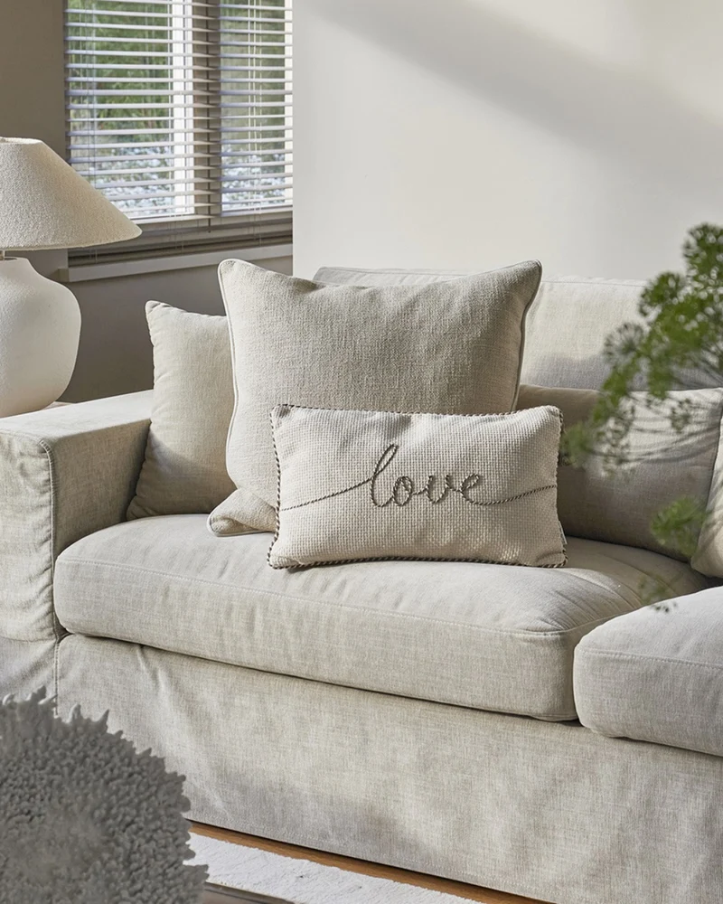 Kissenbezug "With Love Pillow Cover 50x30" von Rivièra Maison