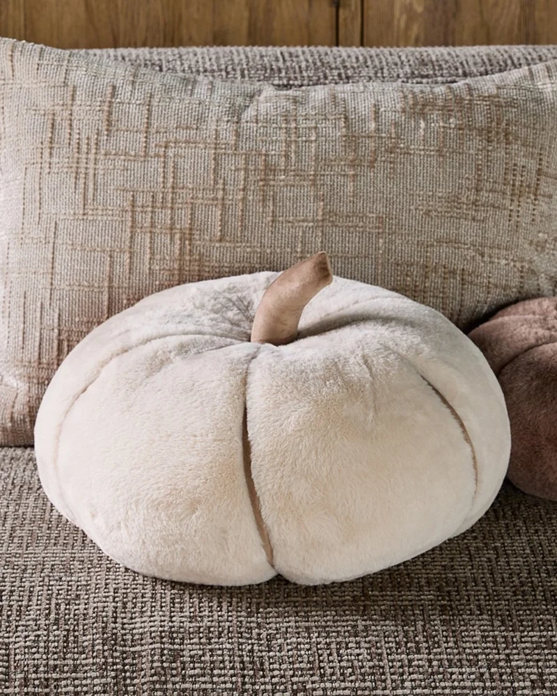 Kürbis Kissen "Pumpkin Faux Fur" von Riviera Maison