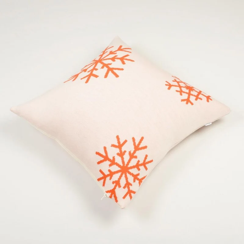 Kissenhülle 50x50cm Snowflakes, weiß/orange