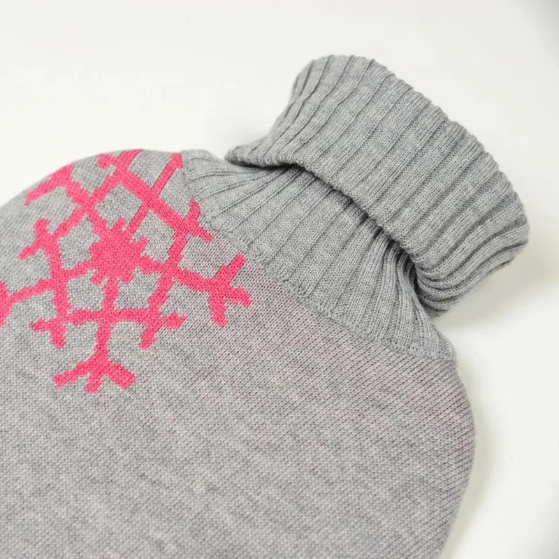 Wärmflasche Snowflakes, grau/magenta