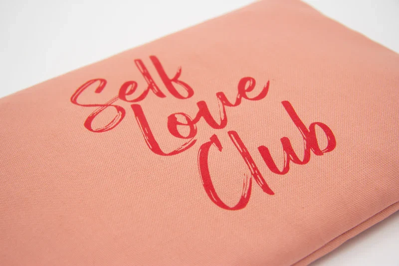 Natürliches Kirschkernkissen "Self Love Club" 100% Bio-Baumwolle