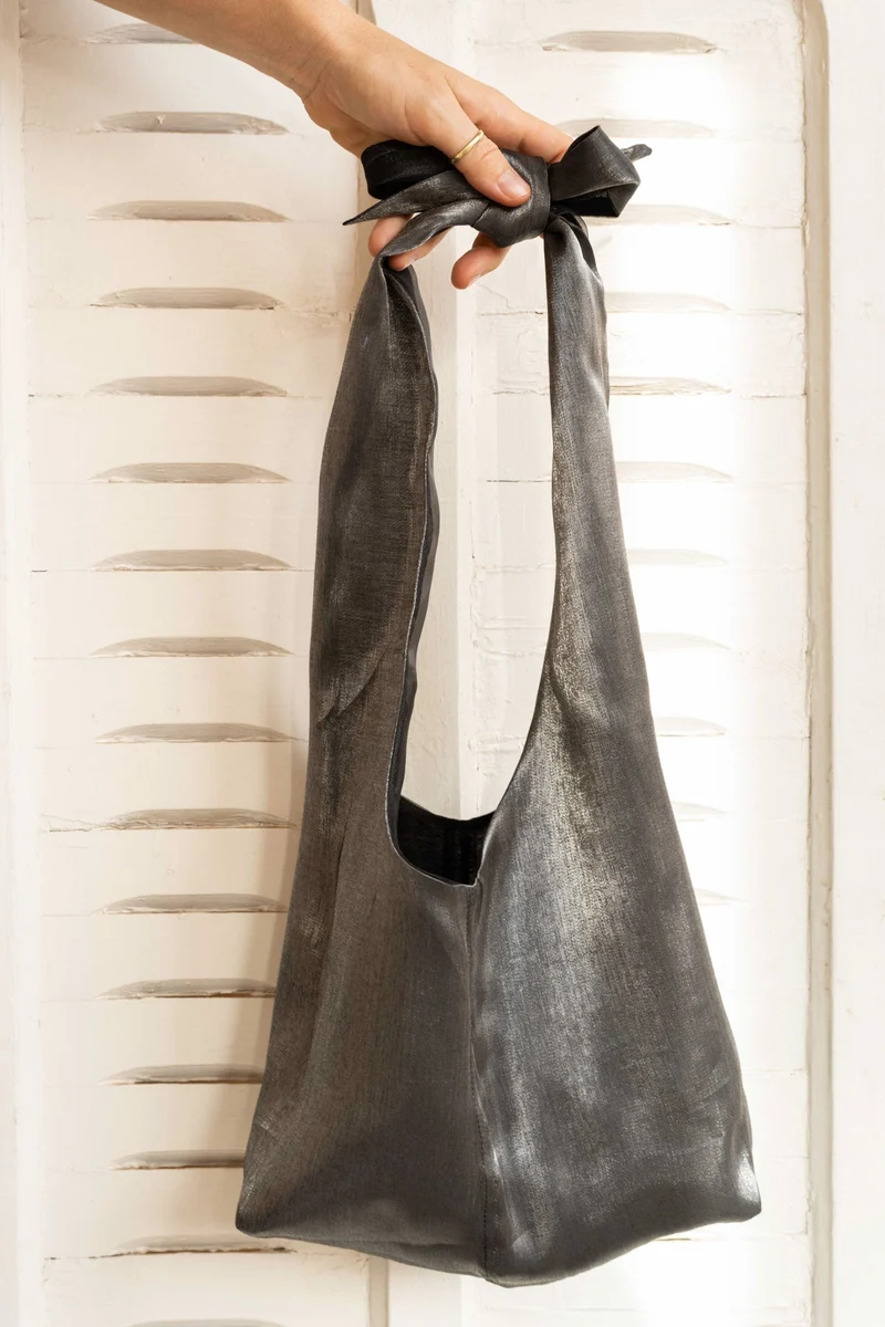 Bag - LATIFA glossy - Black/Silver
