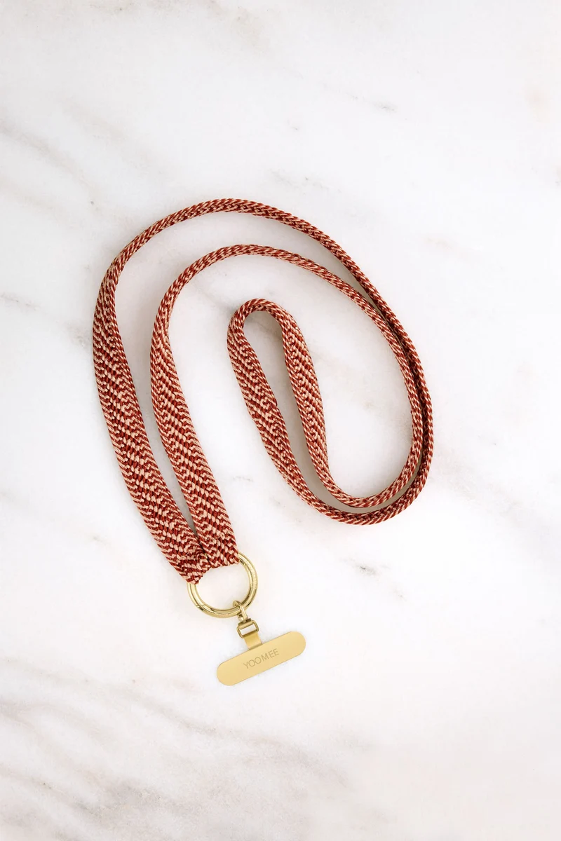 Phonechain Band - ZAHRA - Red Clay