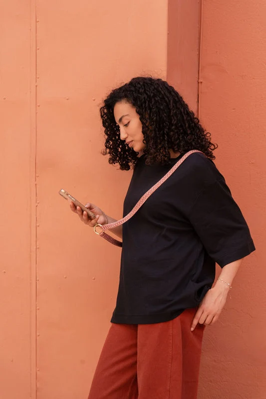 Phonechain Band - ZAHRA - Red Clay