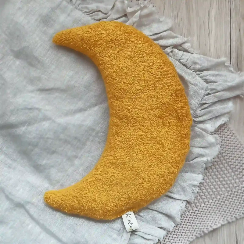 Kirschkernkissen Mondform | Frottee Senfgelb | groß