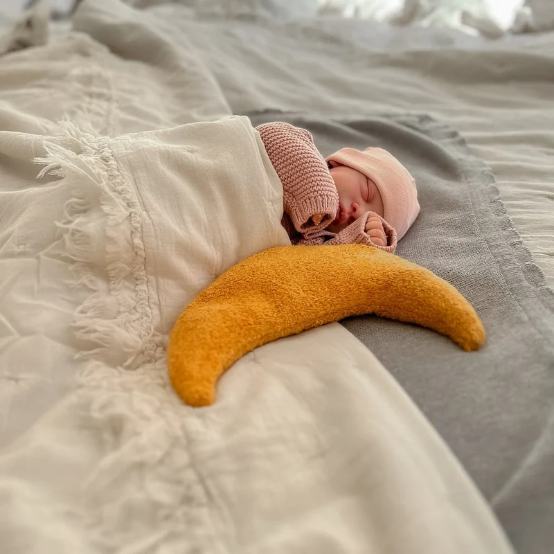 Kirschkernkissen Mondform | Frottee Senfgelb | groß
