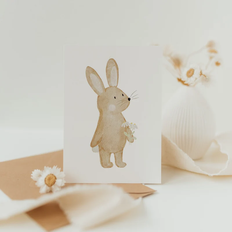 POSTKARTE, HASE MIT BLUMENSTRAUß