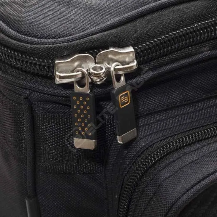 Leichtes Sanitärmaterial-Tasche