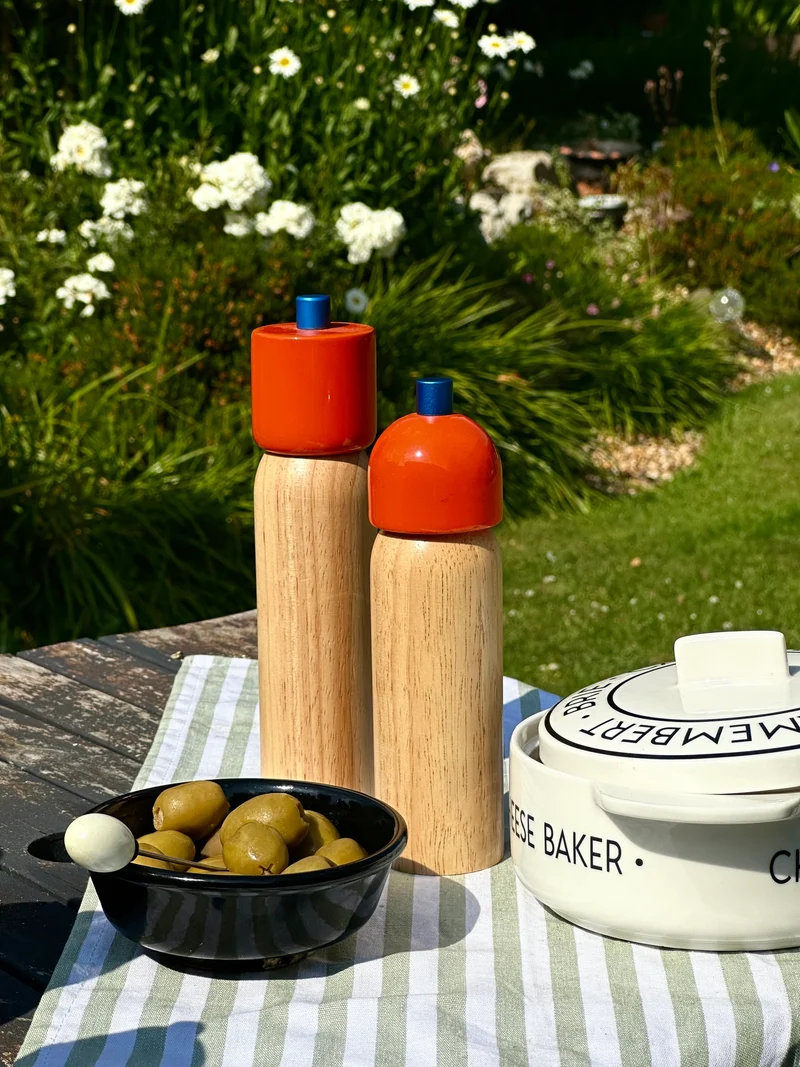 Salt / Pepper Grinder - Orange & Blue