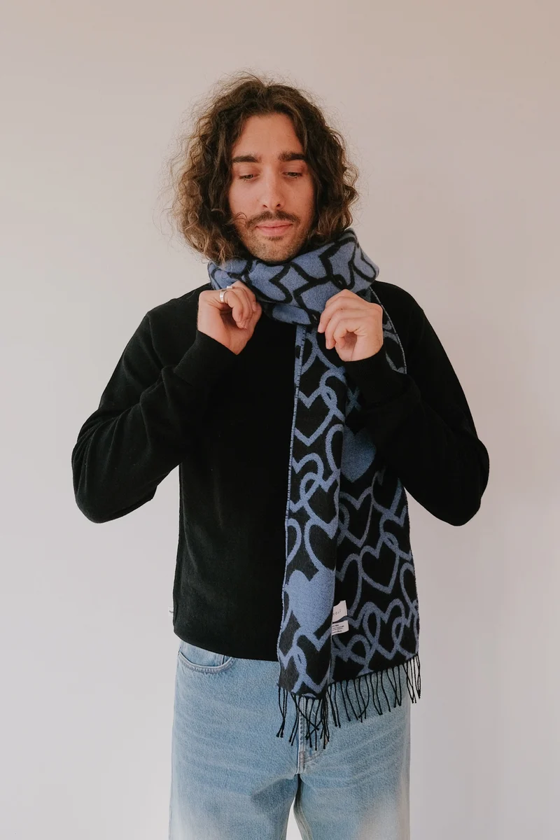 Merino Knit Scarf - Affection - Black / Blue