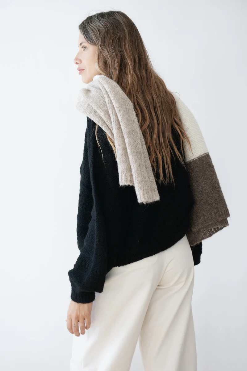 Knit Scarf - Delta