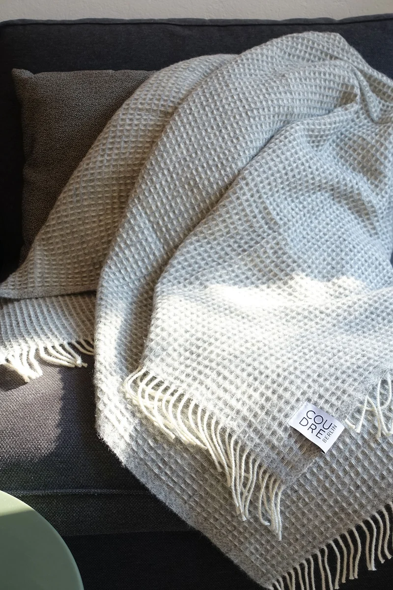 Wolldecke / Kuscheldecke waffle light granite