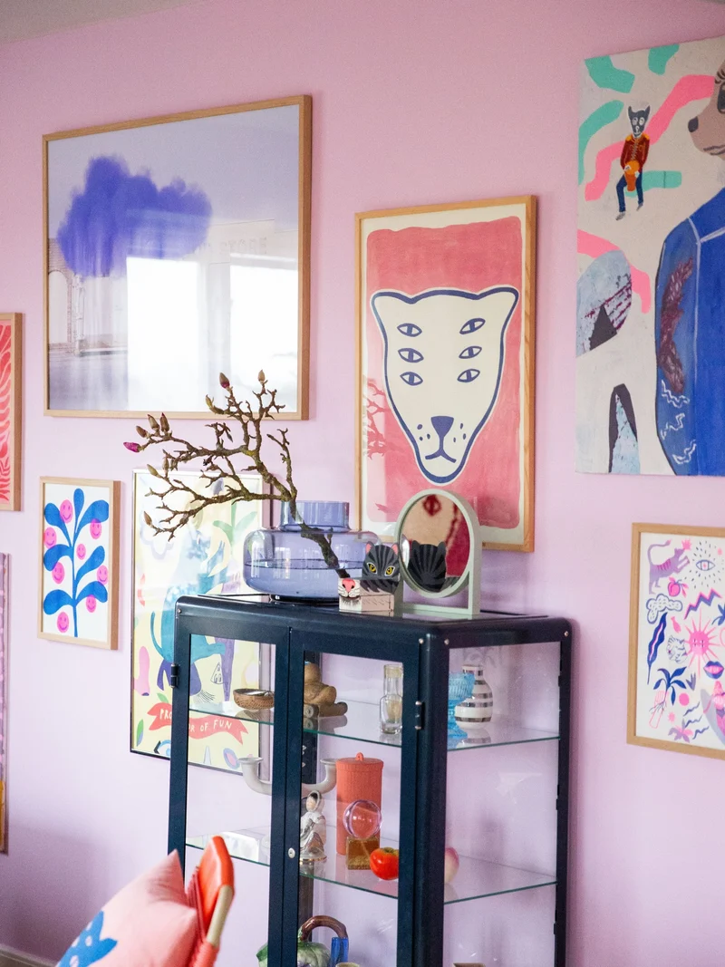 offset print - 50x70cm - big pink protector