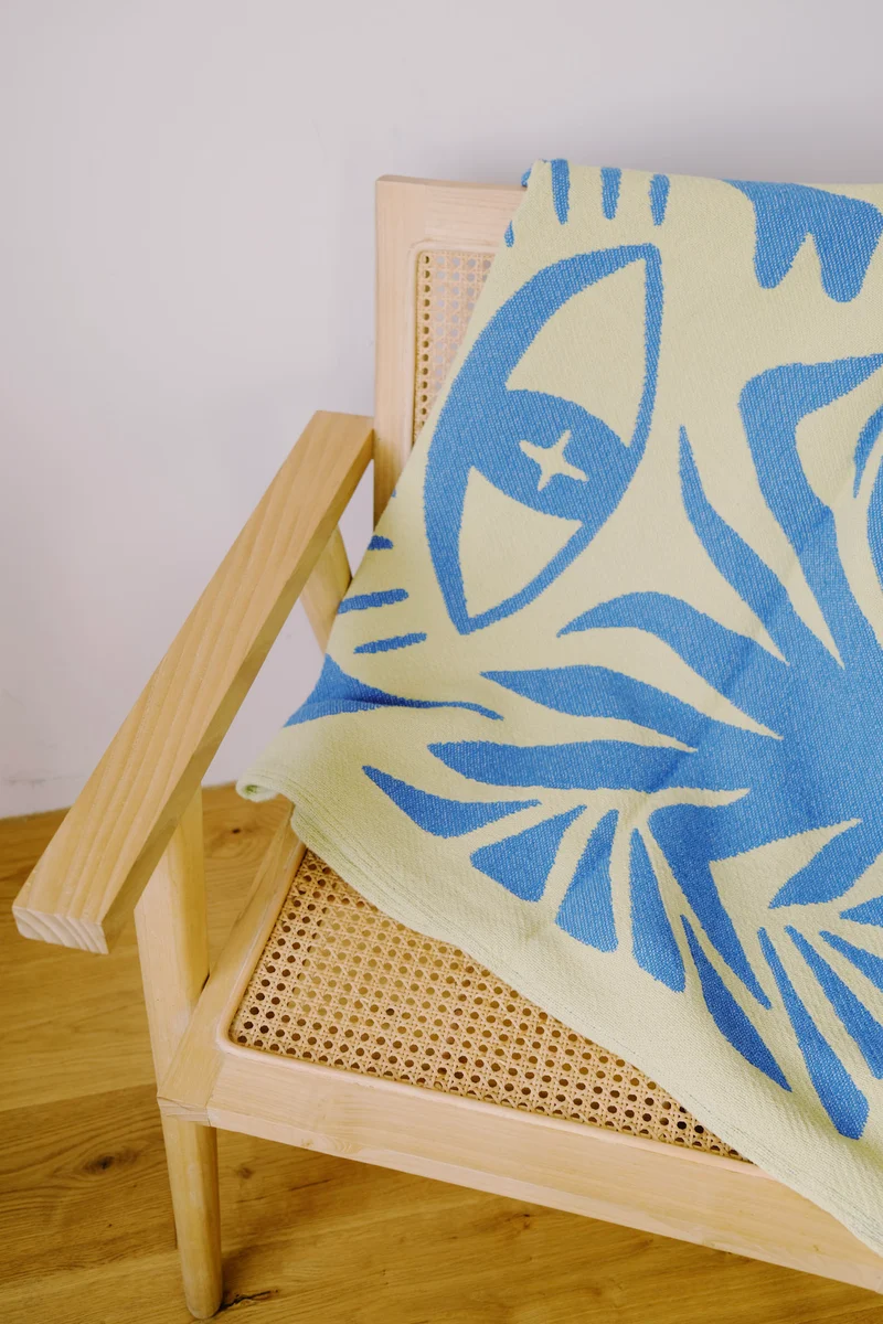 cotton blanket - totem animal garden - lime