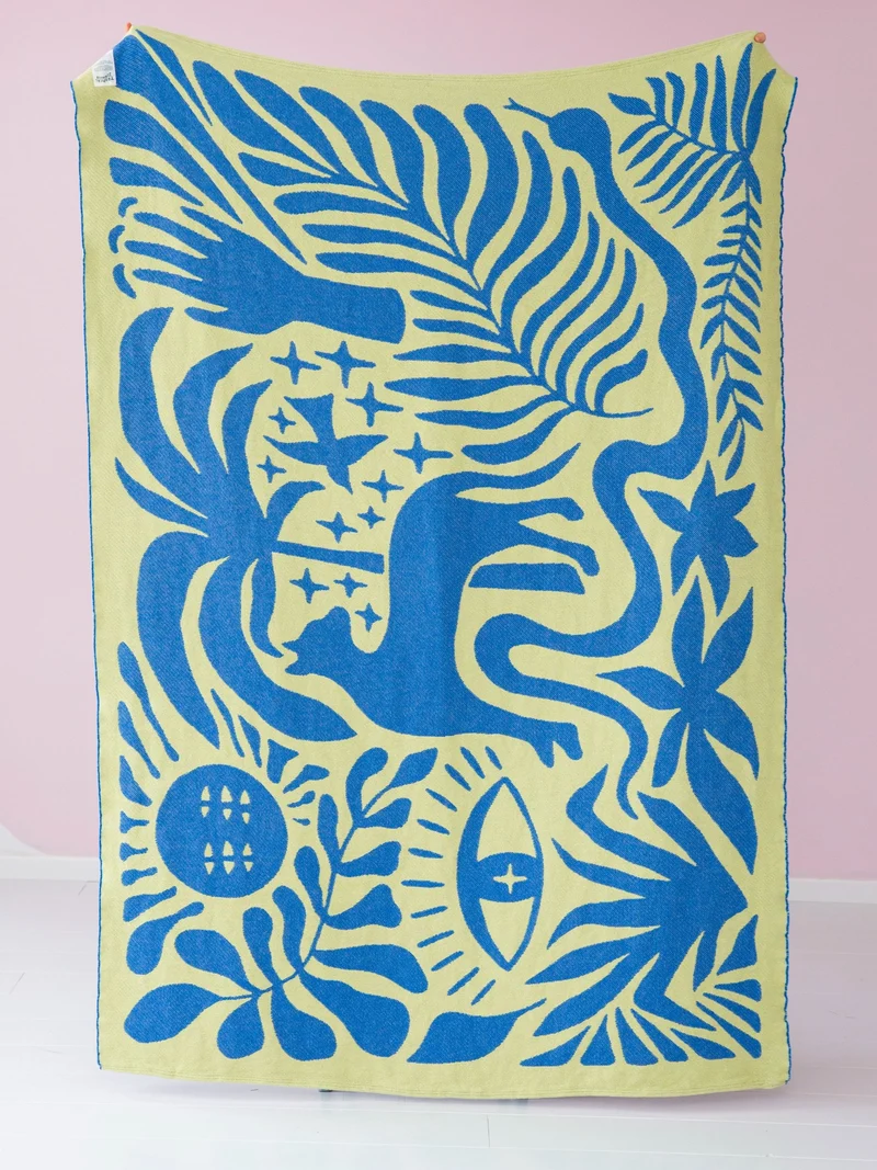 cotton blanket - totem animal garden - lime