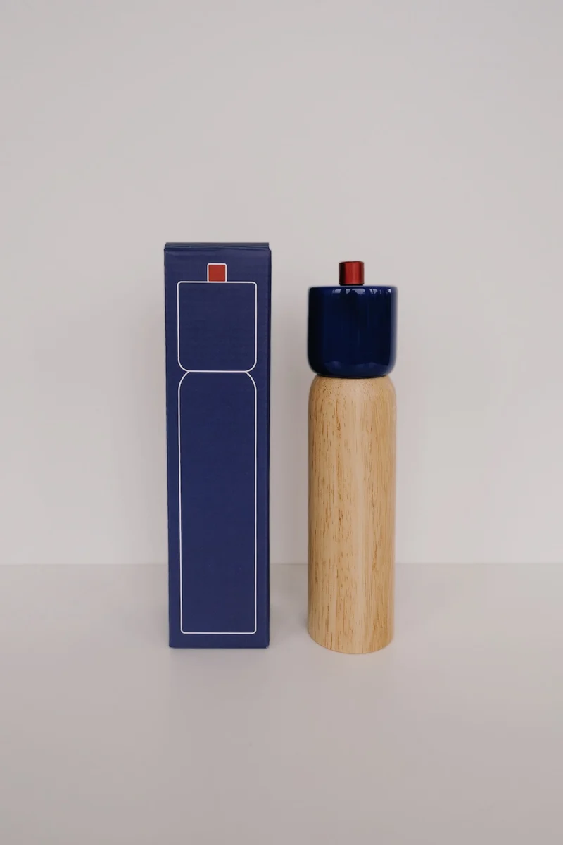 Salt / Pepper Grinder - Blue & Red